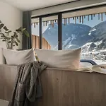 فندق كولنست 4*