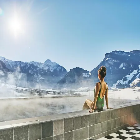 Coolnest Отель 4*