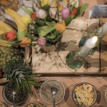 Coolnest מאיירהופן